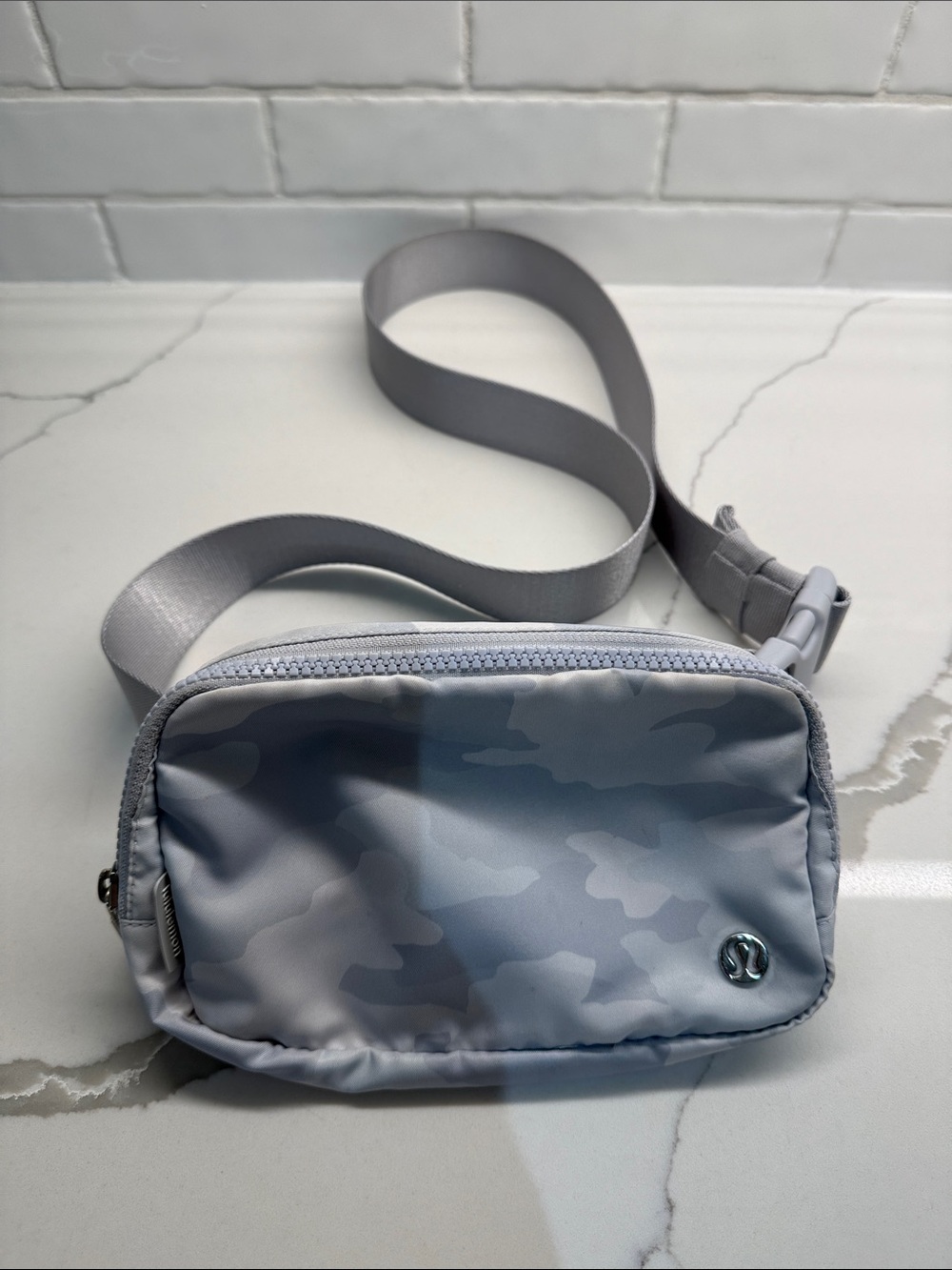 Lululemon Everywhere Belt Bag Large - 1L